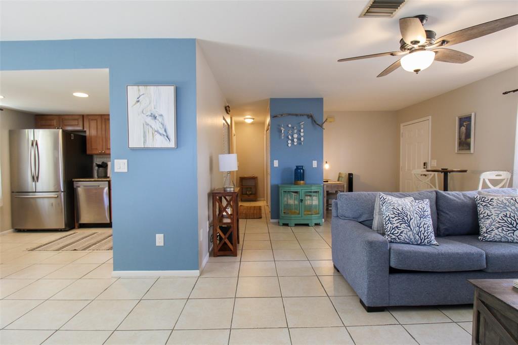 SOUTH VENICE - Residential Lease