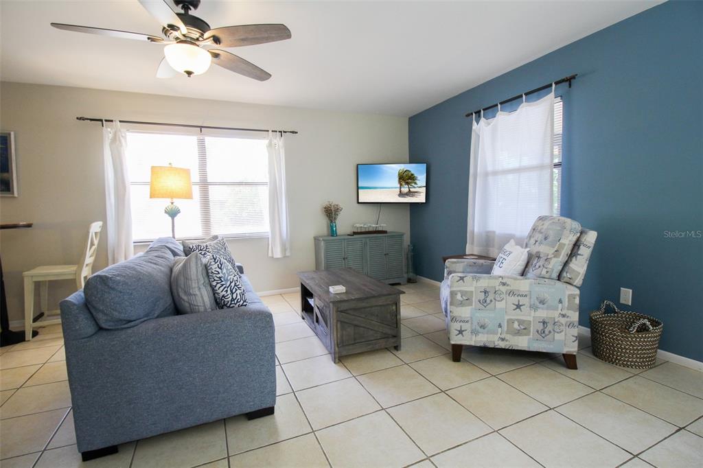 SOUTH VENICE - Residential Lease