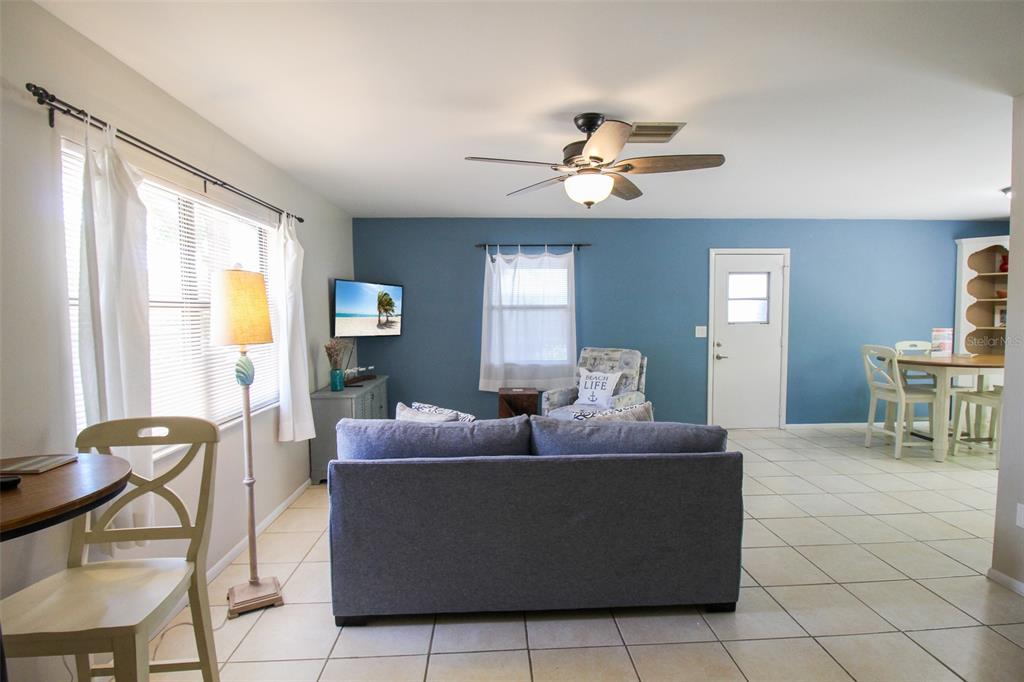 SOUTH VENICE - Residential Lease