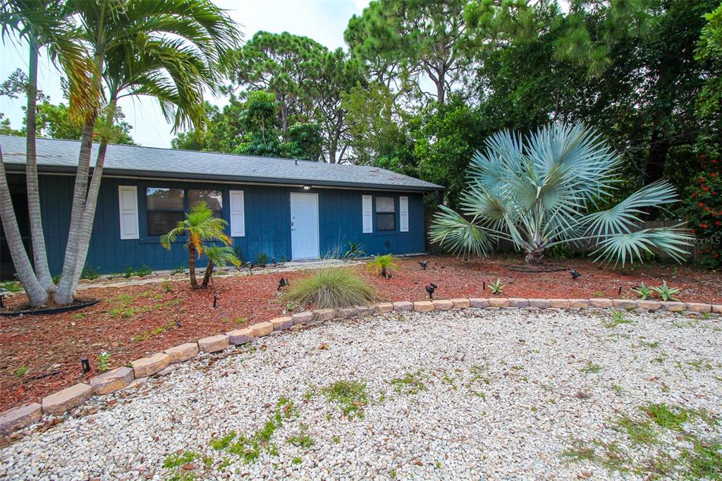 SOUTH VENICE - Residential Lease