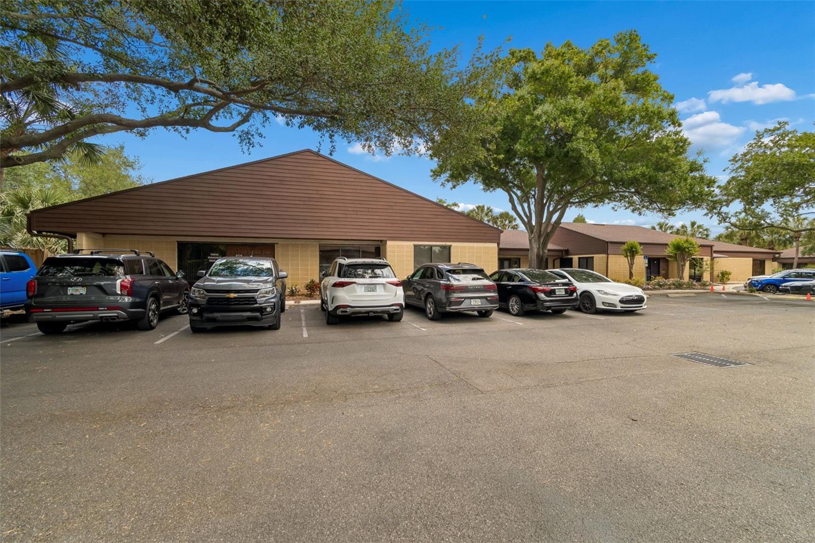 611 DRUID ROAD E 101-110