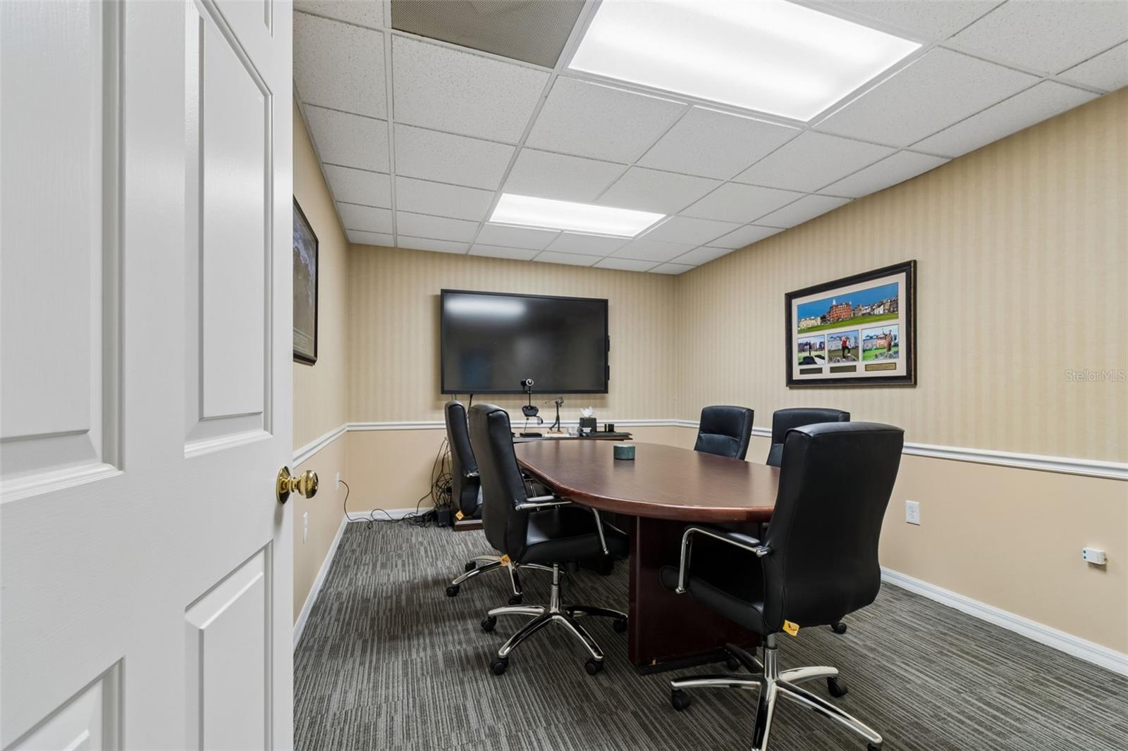 DRUHILL PROFESSIONAL CENTER - Commercial Sale