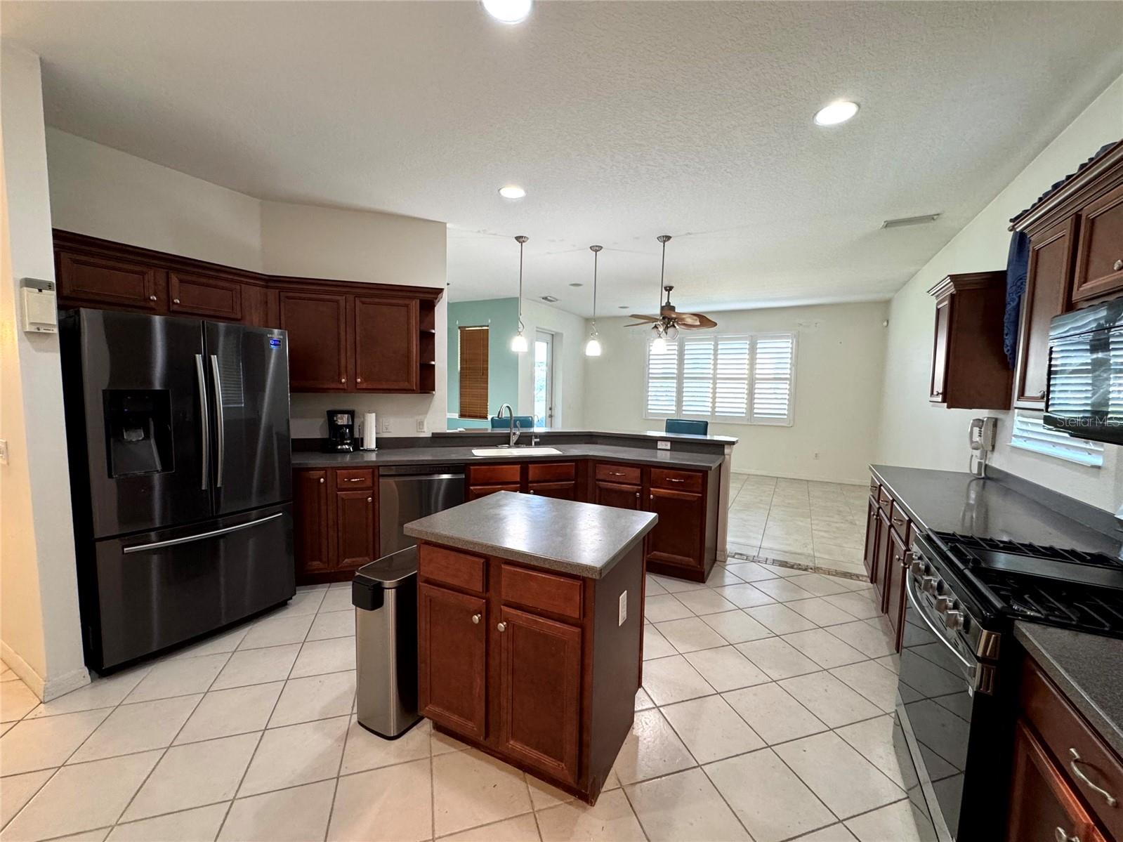 LEESBURG ARLINGTON RIDGE PH 1-B - Residential