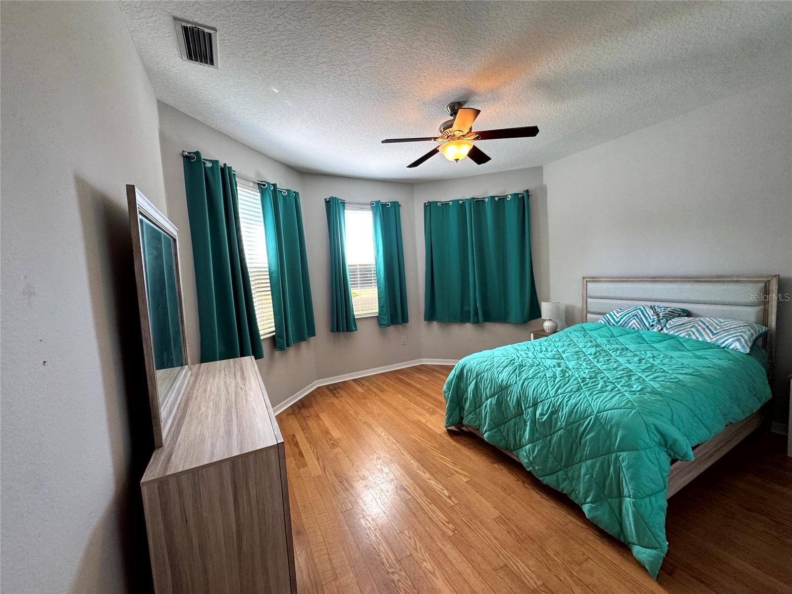 LEESBURG ARLINGTON RIDGE PH 1-B - Residential