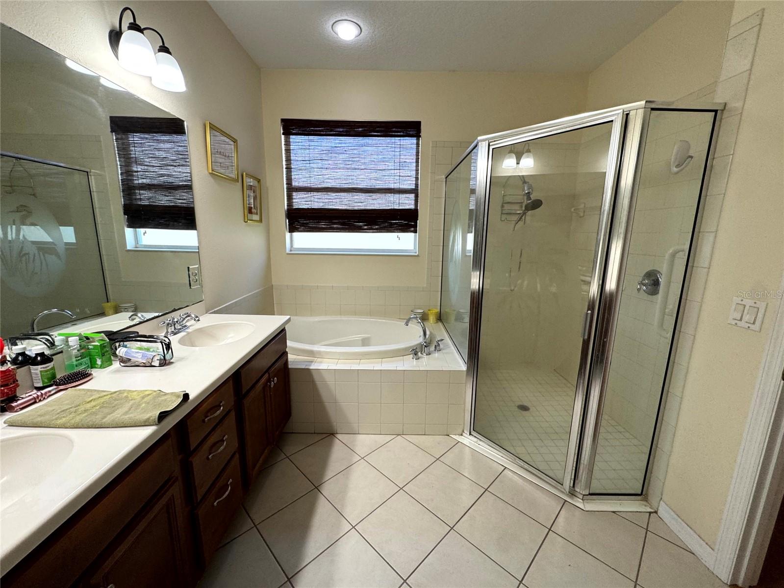 LEESBURG ARLINGTON RIDGE PH 1-B - Residential