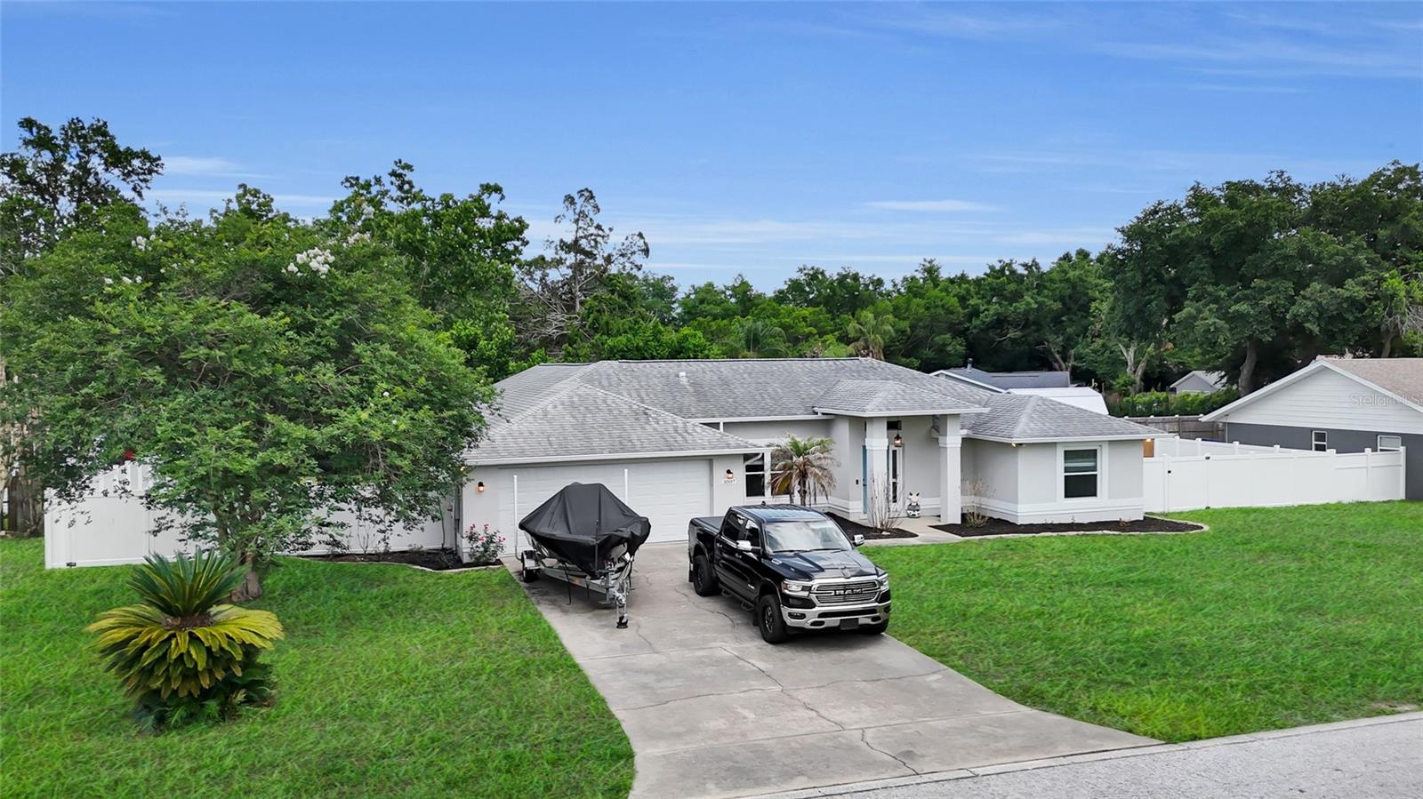 3007 DUPONT STREET