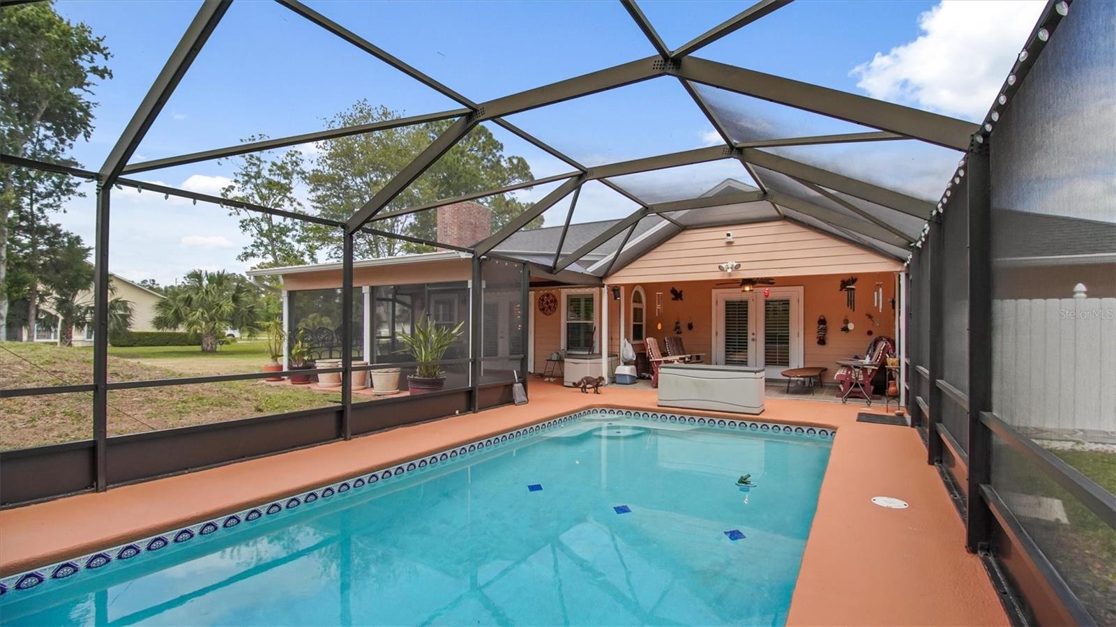 COLONIAL PINES SUB - Residential