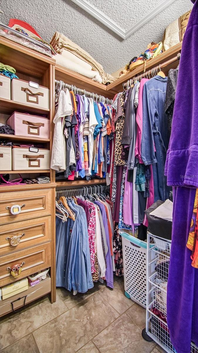 COLONIAL PINES SUB - Residential