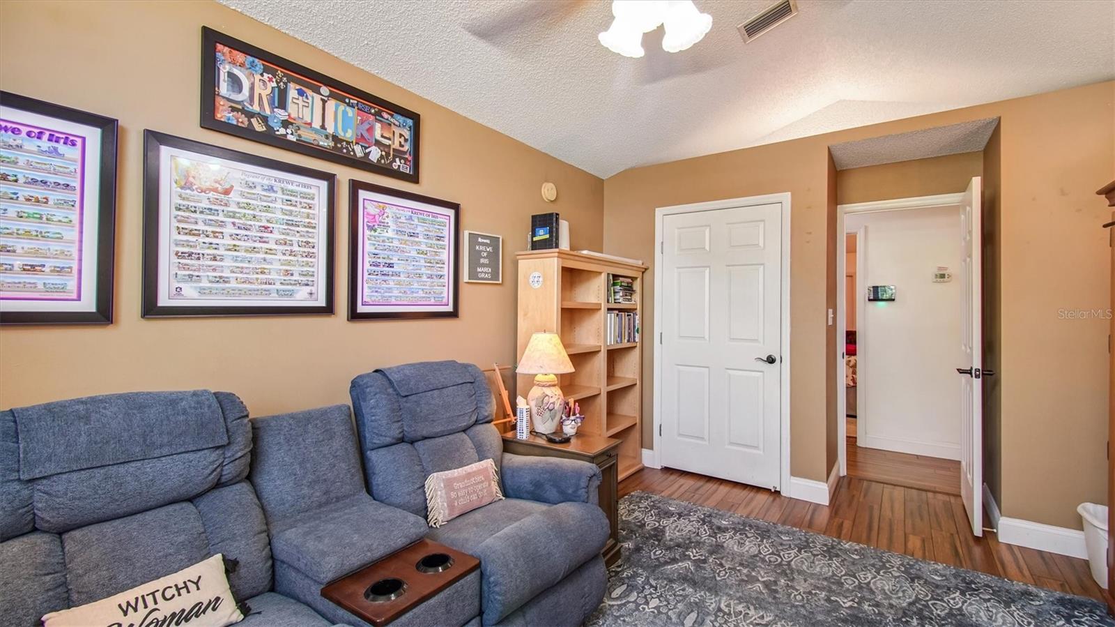 COLONIAL PINES SUB - Residential