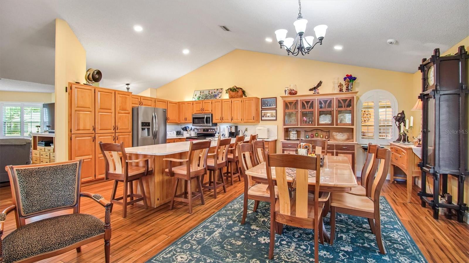 COLONIAL PINES SUB - Residential