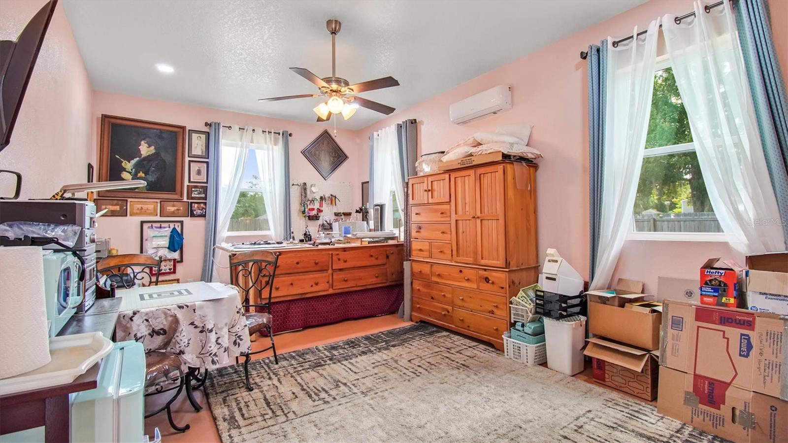 COLONIAL PINES SUB - Residential