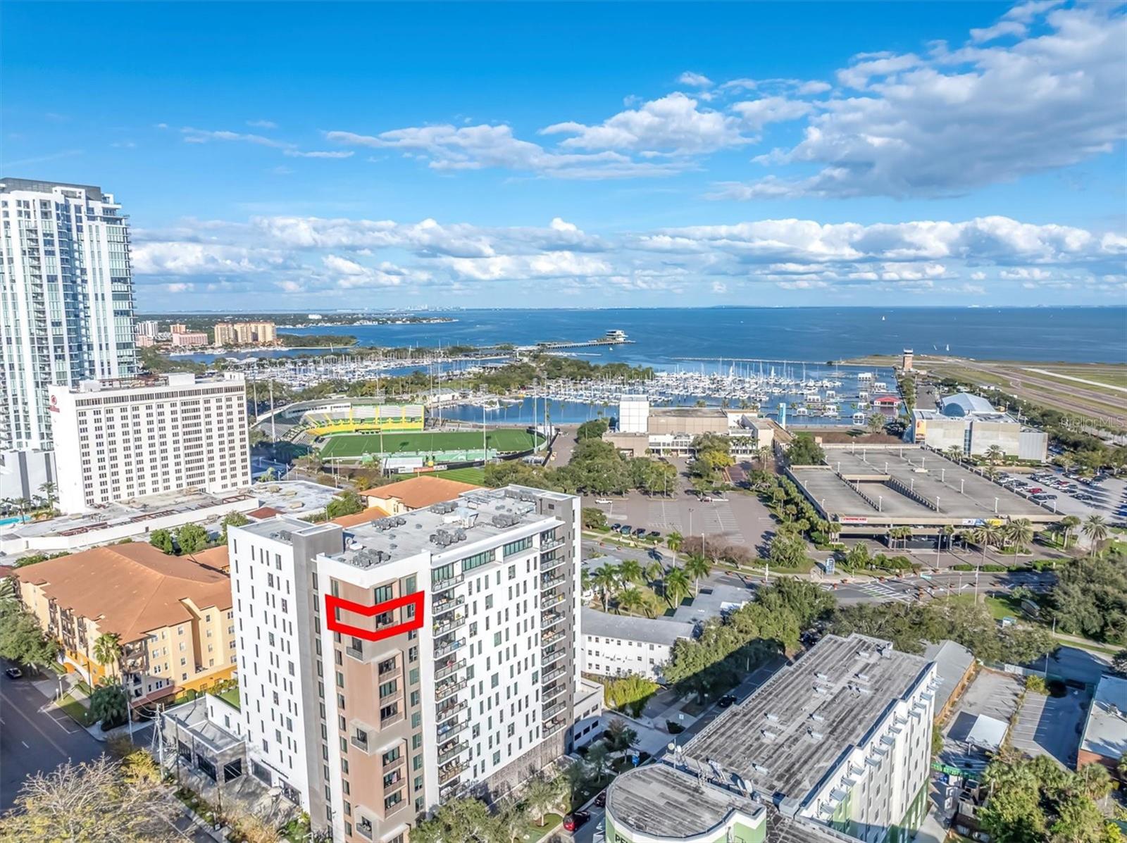 SALVADOR THE CONDO - Residential