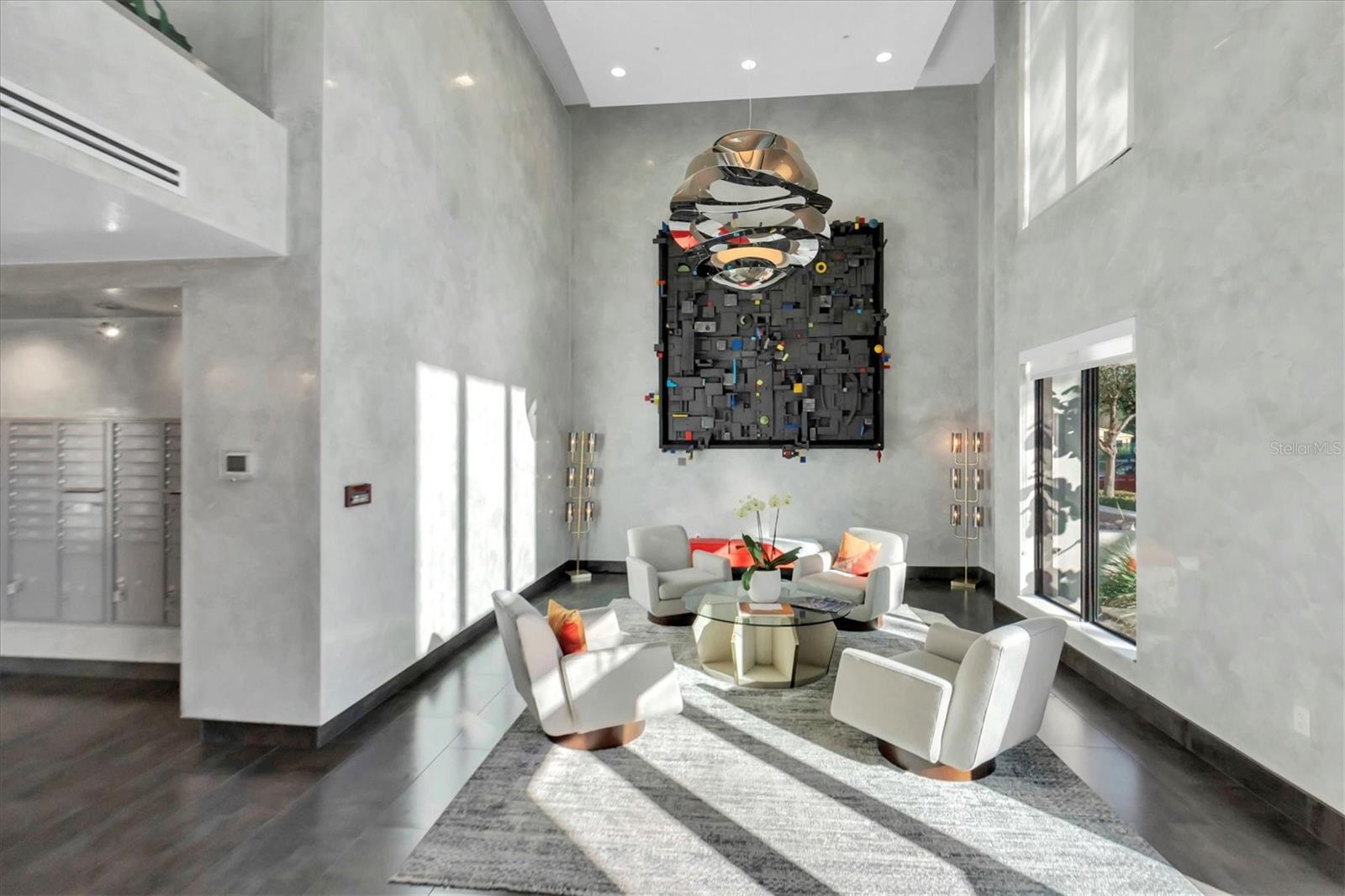 SALVADOR THE CONDO - Residential