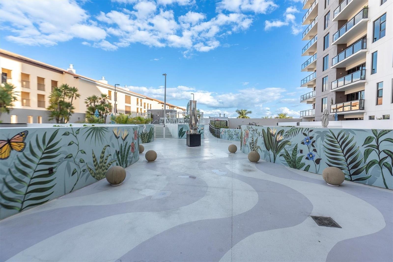 SALVADOR THE CONDO - Residential