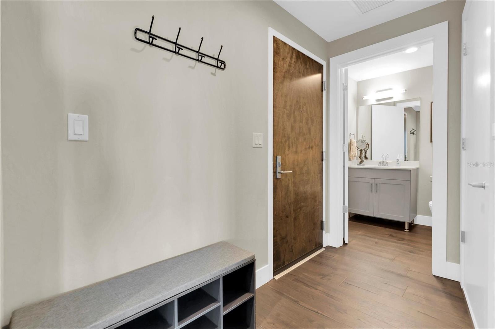 SALVADOR THE CONDO - Residential