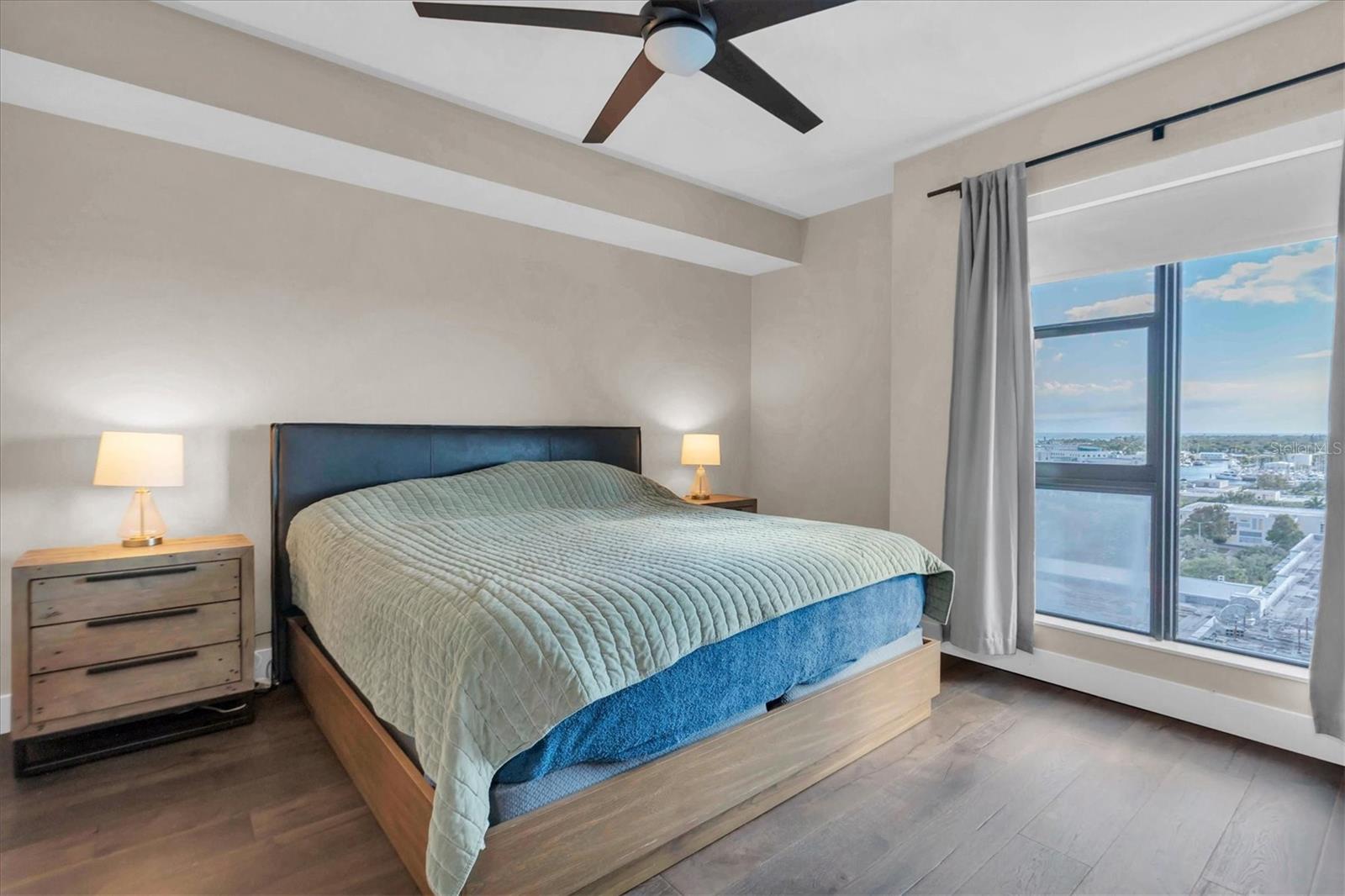 SALVADOR THE CONDO - Residential