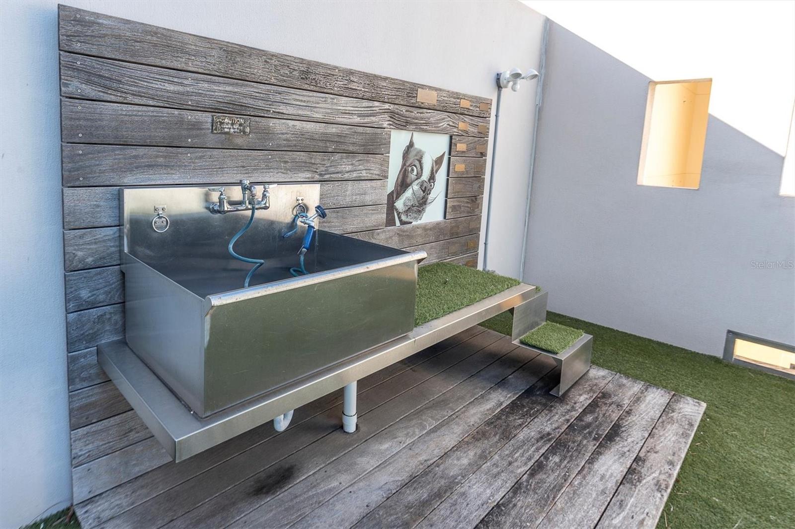 SALVADOR THE CONDO - Residential