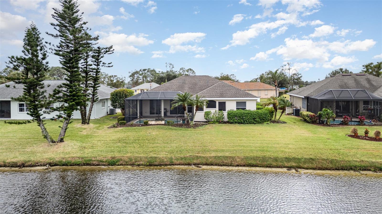 5556 SABAL TRACE DRIVE