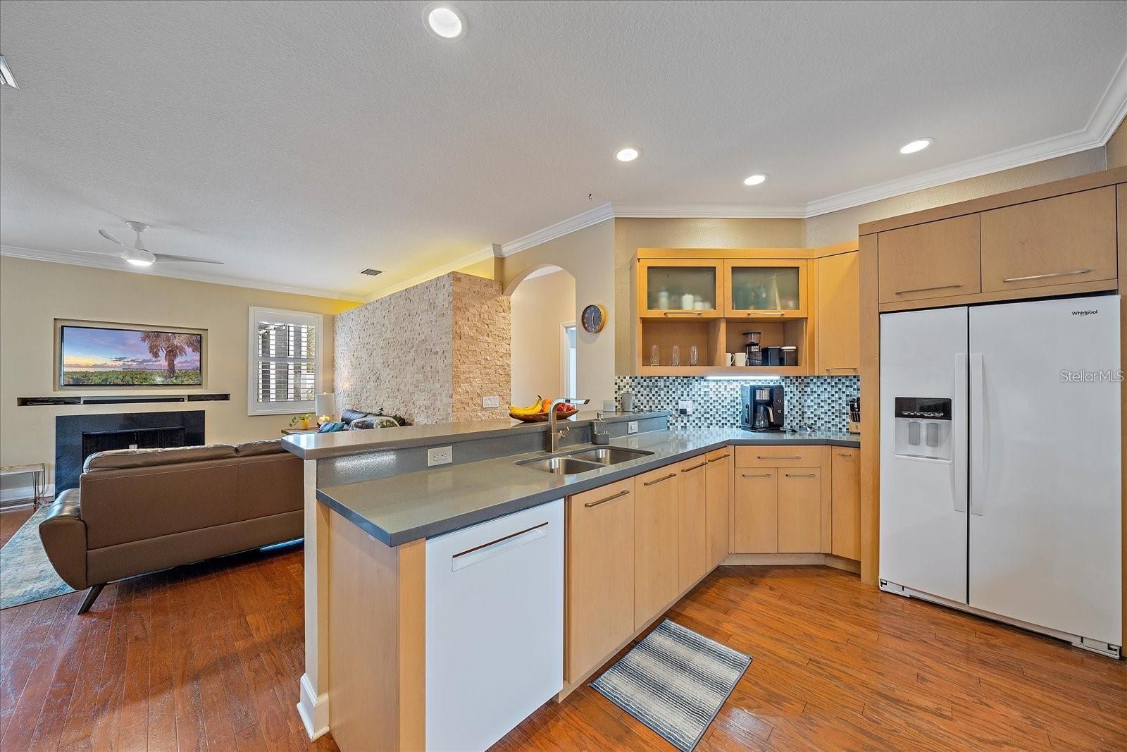 RIVERWALK VILLAGE CYPRESS BANKS SP E - Residential Lease