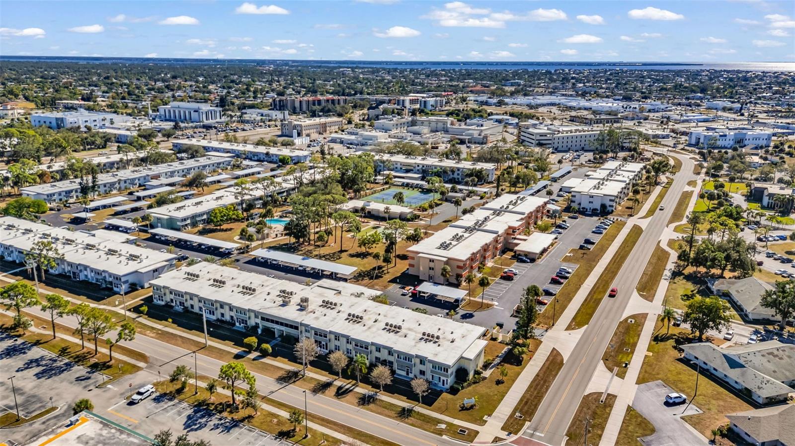 OXFORD HSE/PORT CHARLOTTE - Residential