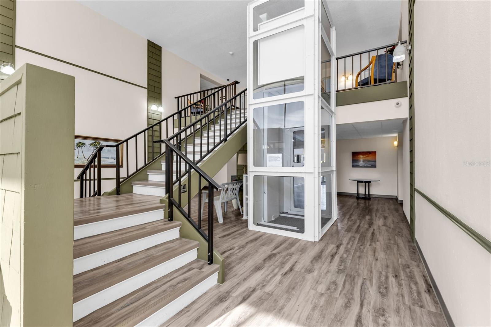 OXFORD HSE/PORT CHARLOTTE - Residential