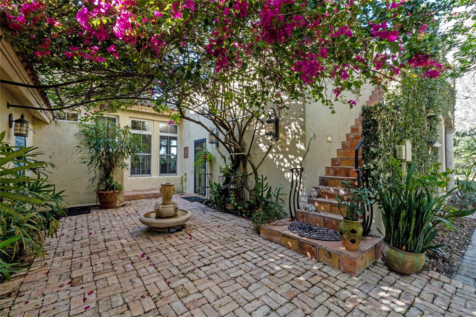 KILLARNEY SHORES - Residential