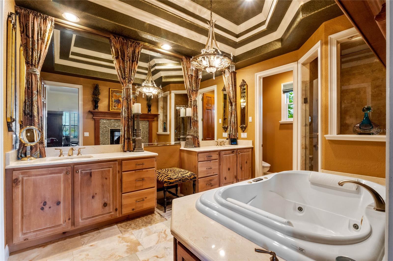 KILLARNEY SHORES - Residential