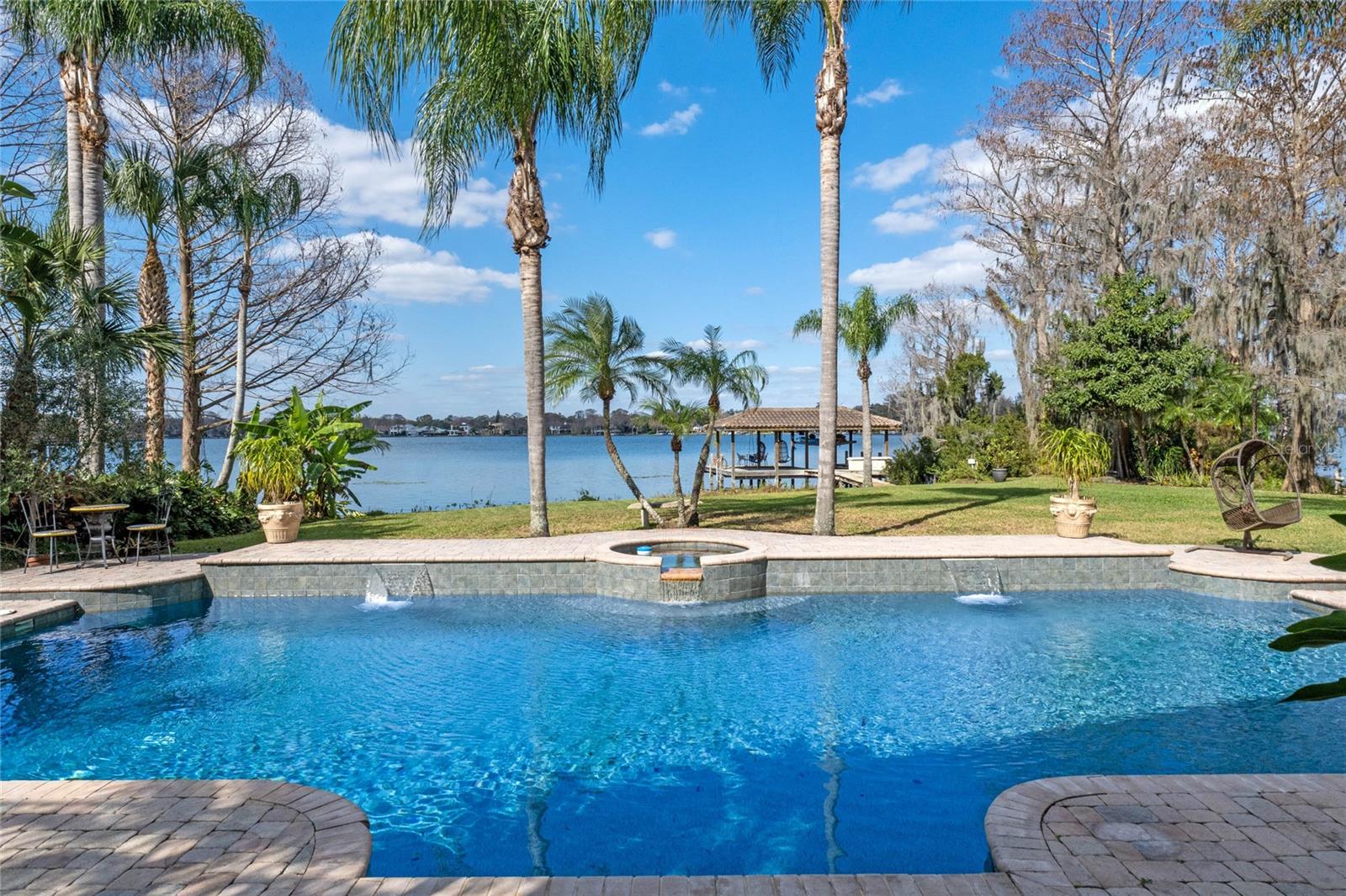 KILLARNEY SHORES - Residential