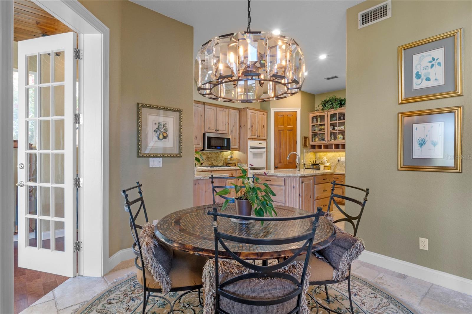 KILLARNEY SHORES - Residential