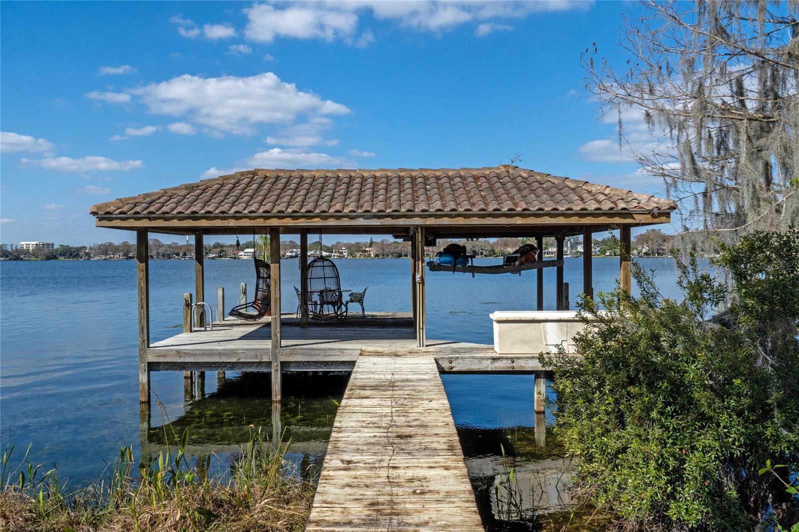 KILLARNEY SHORES - Residential