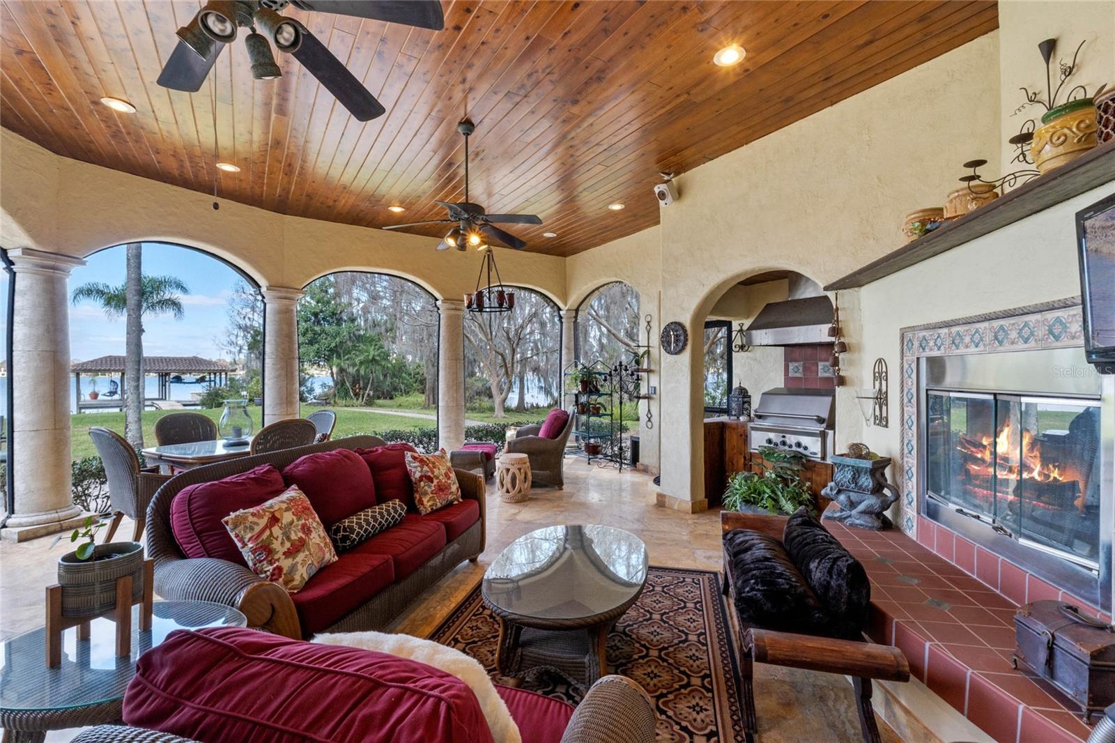 KILLARNEY SHORES - Residential