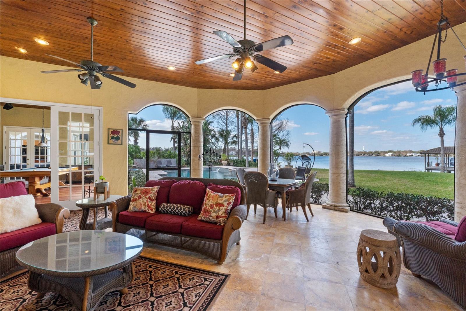 KILLARNEY SHORES - Residential