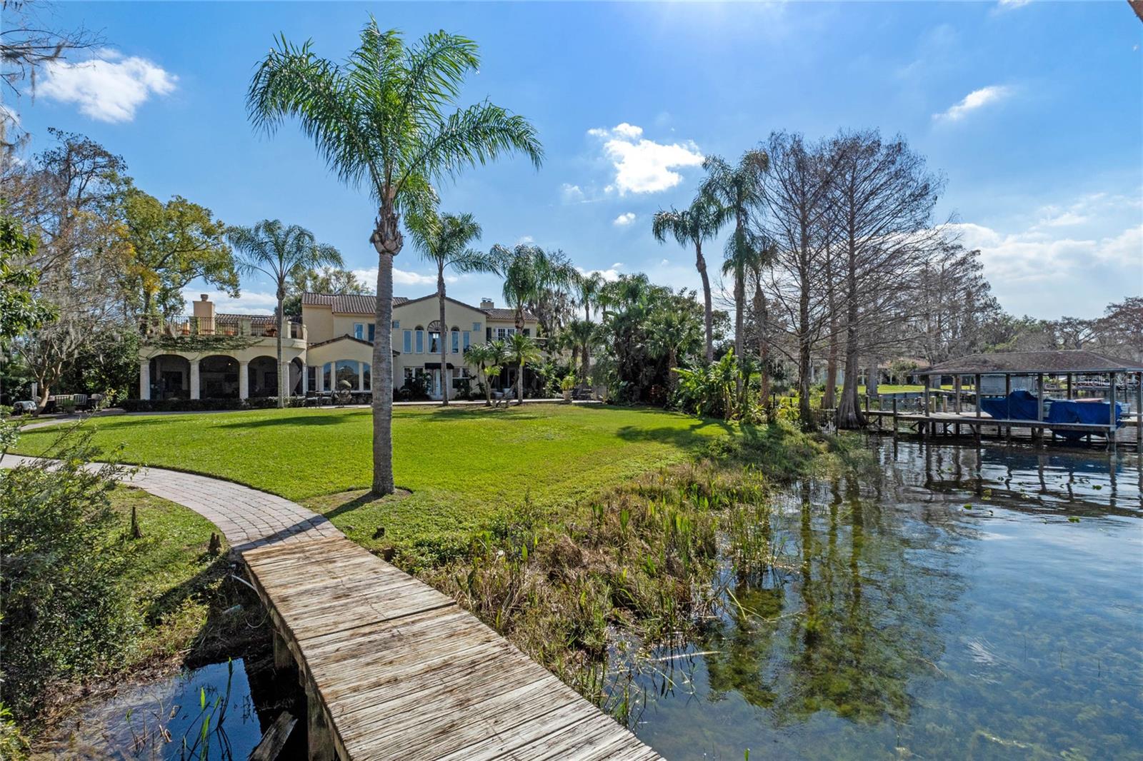 KILLARNEY SHORES - Residential