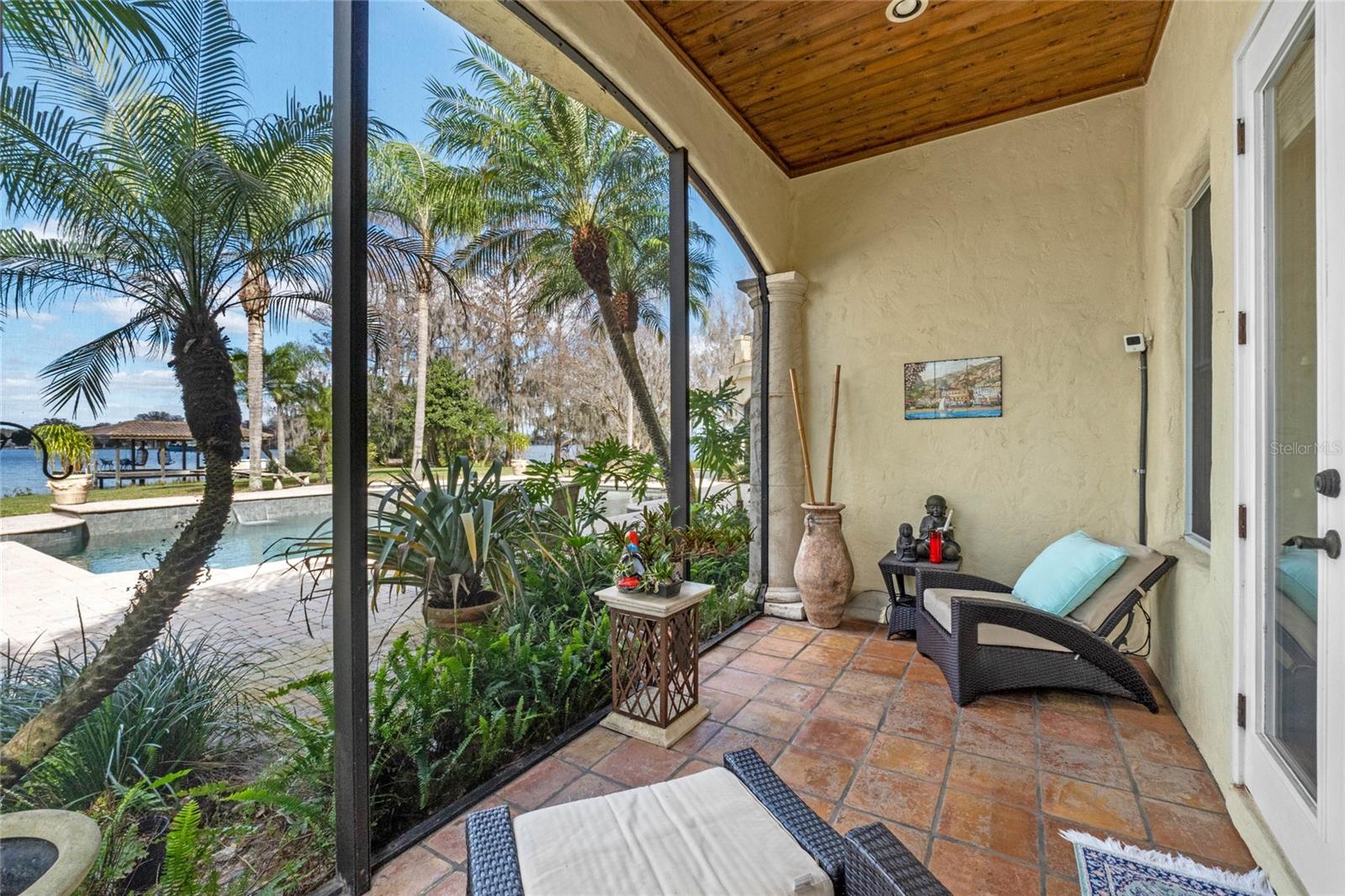 KILLARNEY SHORES - Residential