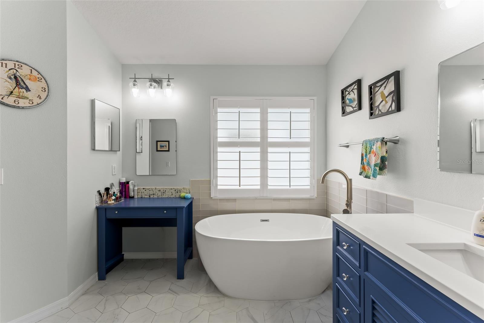 ENCLAVE/MOSS PARK - Residential