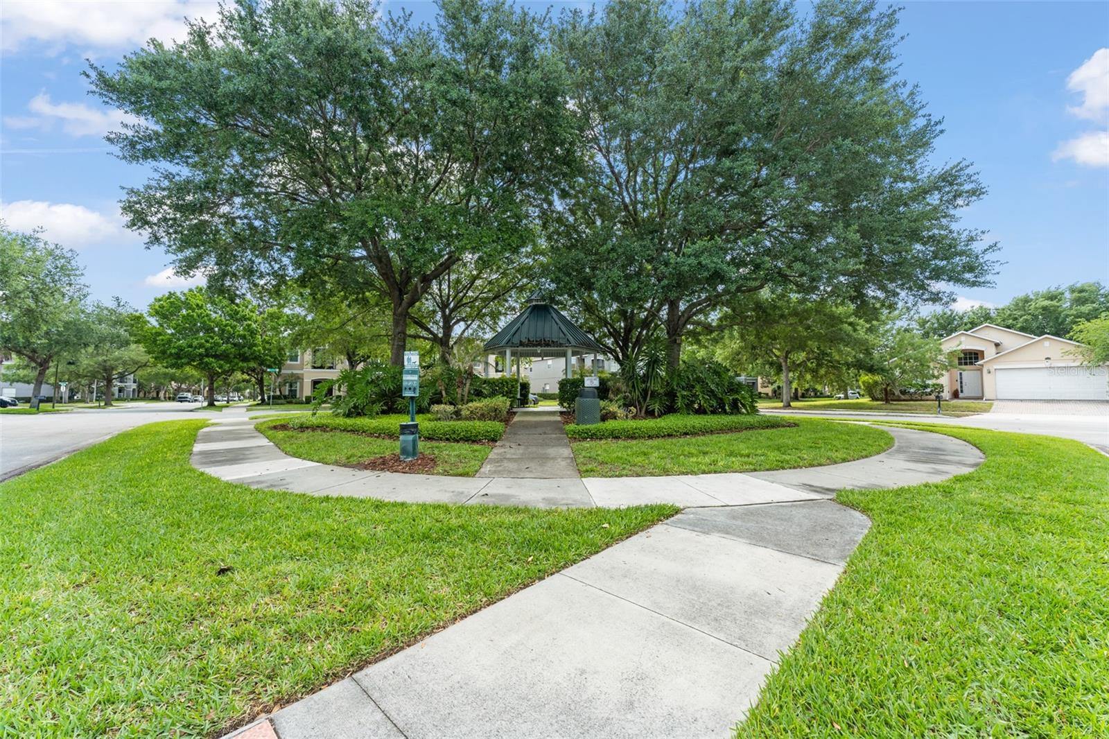 ENCLAVE/MOSS PARK - Residential