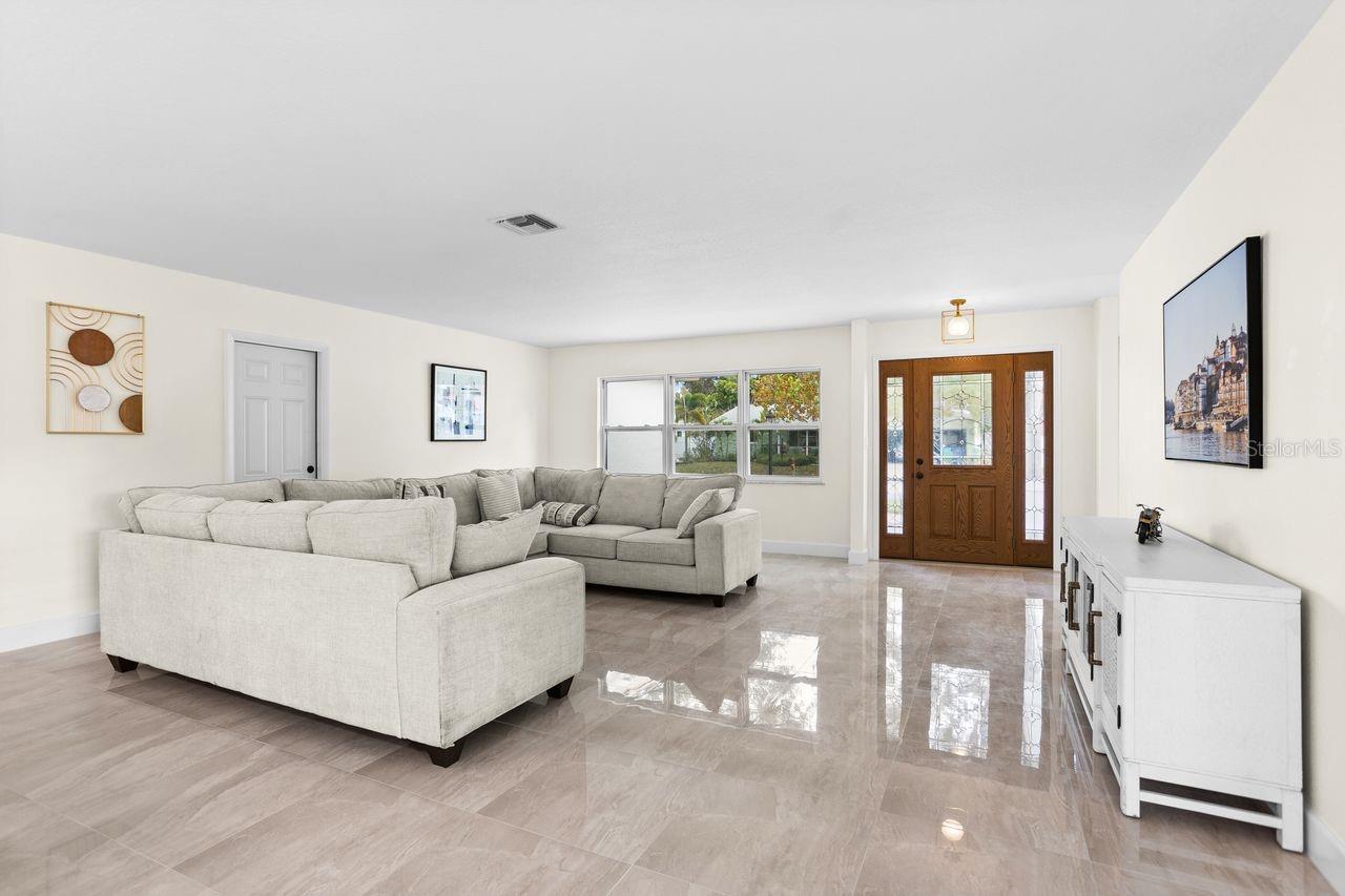 LAKE PEARL ESTATES - Residential