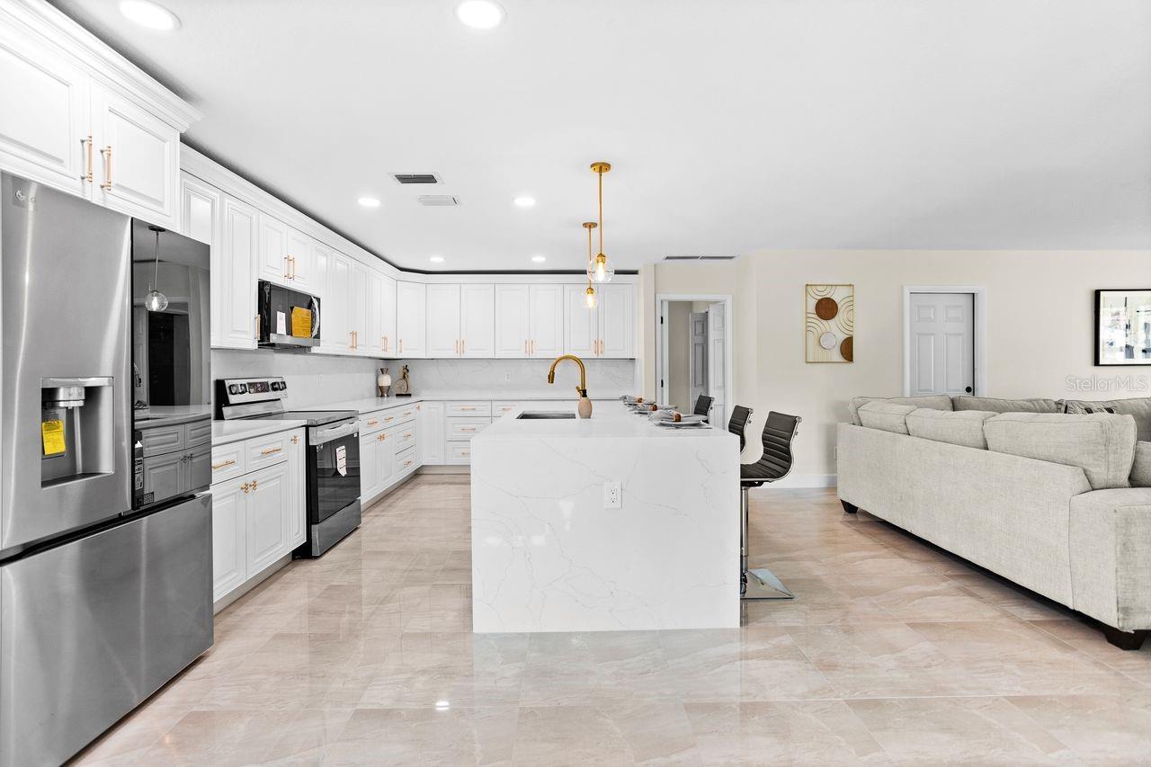 LAKE PEARL ESTATES - Residential