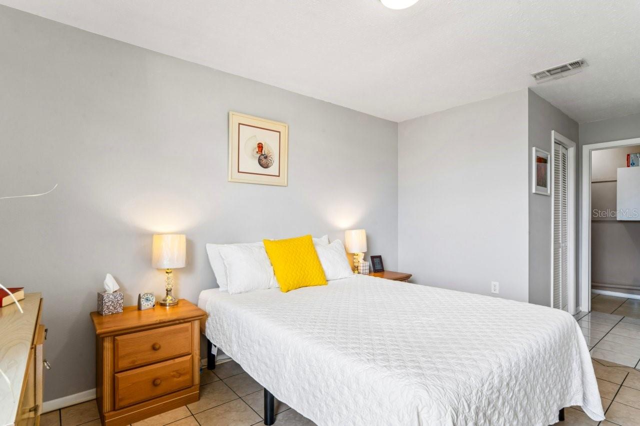 TAHITIAN GARDENS CONDO - Residential