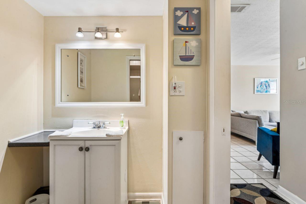 TAHITIAN GARDENS CONDO - Residential