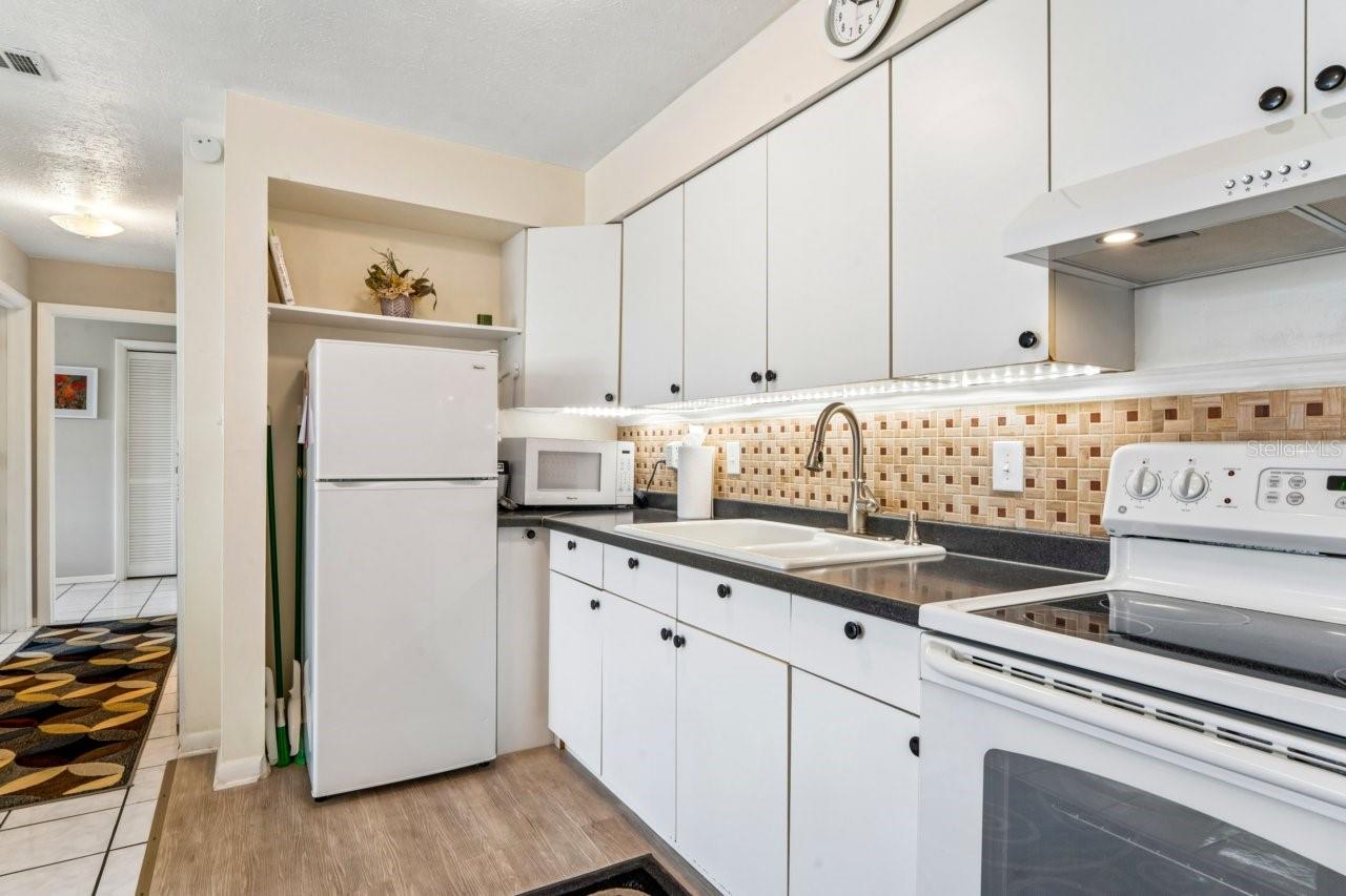 TAHITIAN GARDENS CONDO - Residential