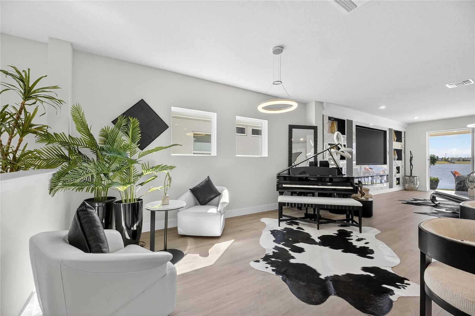 PENINSULA/RHODINE LK - Residential