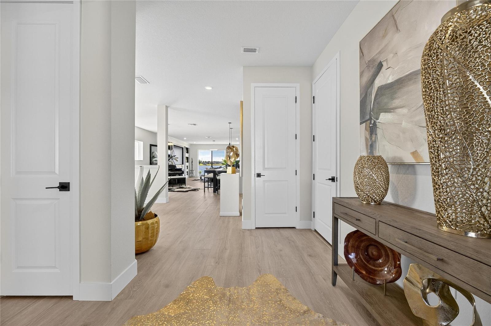 PENINSULA/RHODINE LK - Residential