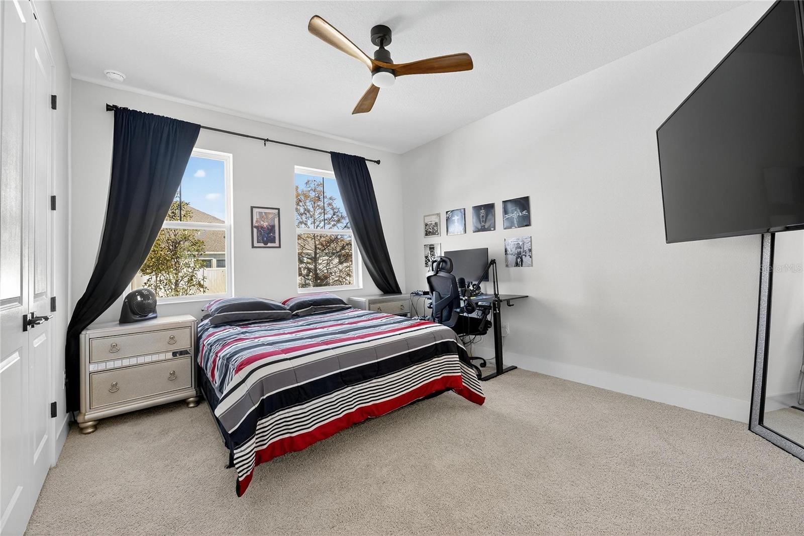 PENINSULA/RHODINE LK - Residential