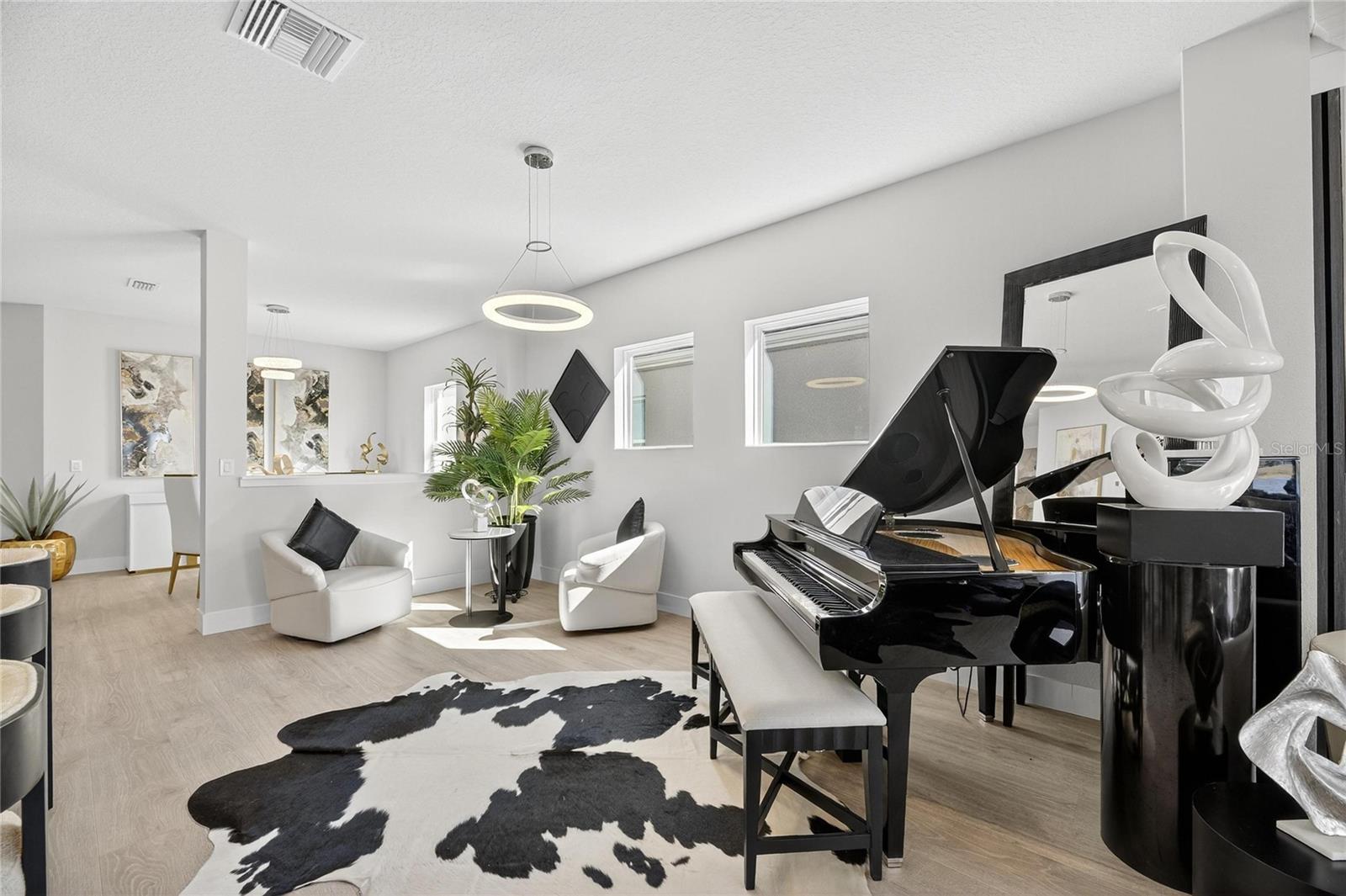 PENINSULA/RHODINE LK - Residential