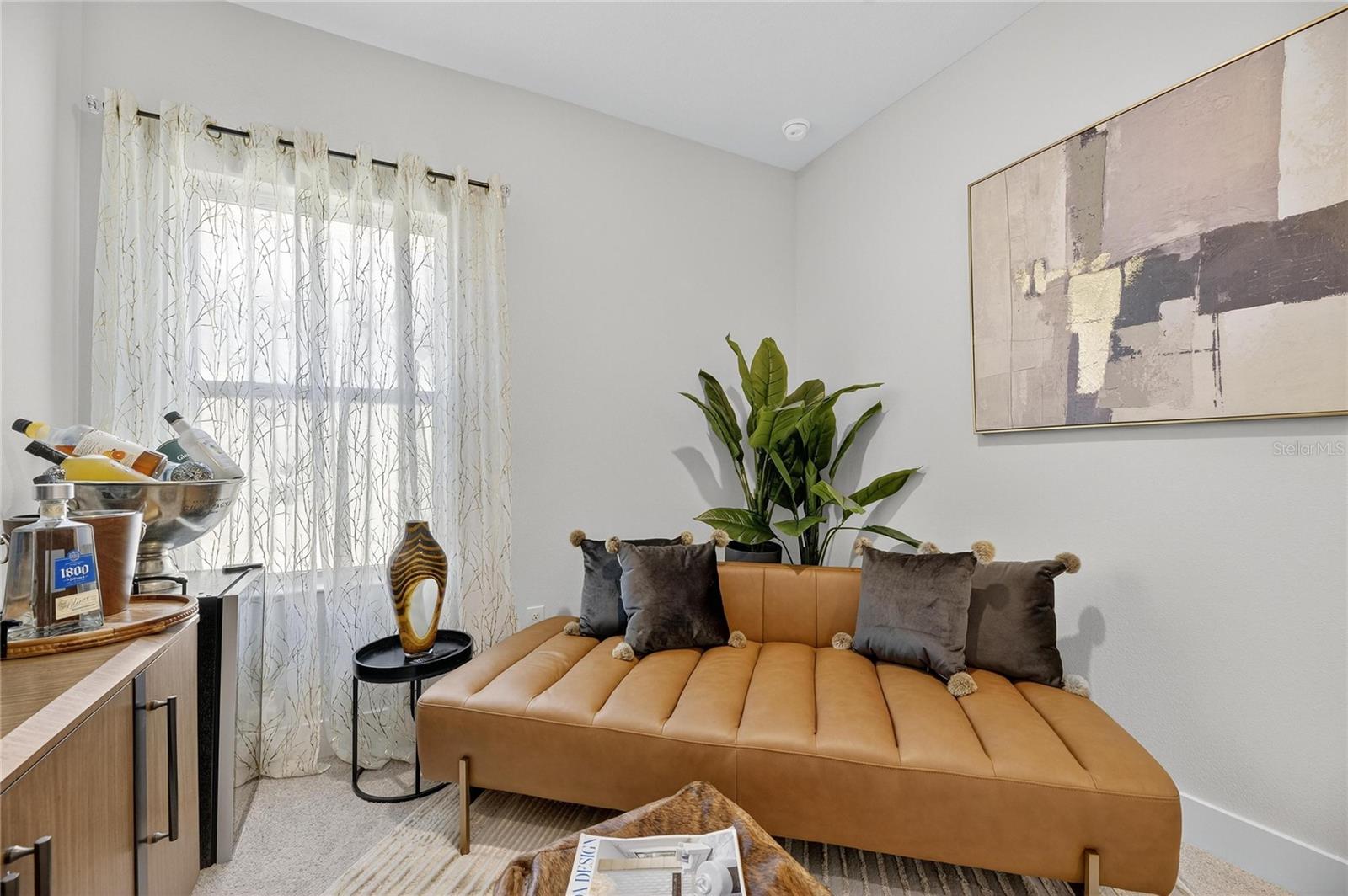 PENINSULA/RHODINE LK - Residential