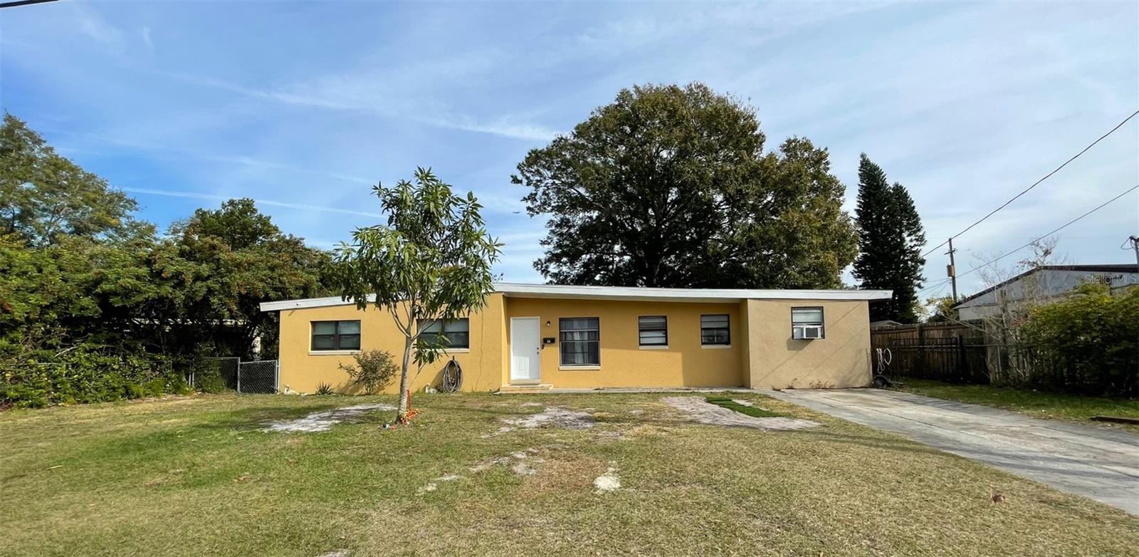 Great investment opportunity in Orlando! This property features 4 bedrooms, 2 full bathrooms, and a spacious backyard perfect for family gatherings. Centrally located just minutes from Downtown Orlando, the International Airport, and with easy access to major roads. Currently rented , making it an ideal option for investors seeking immediate rental income. Plus, there is no HOA, providing additional savings and flexibility.