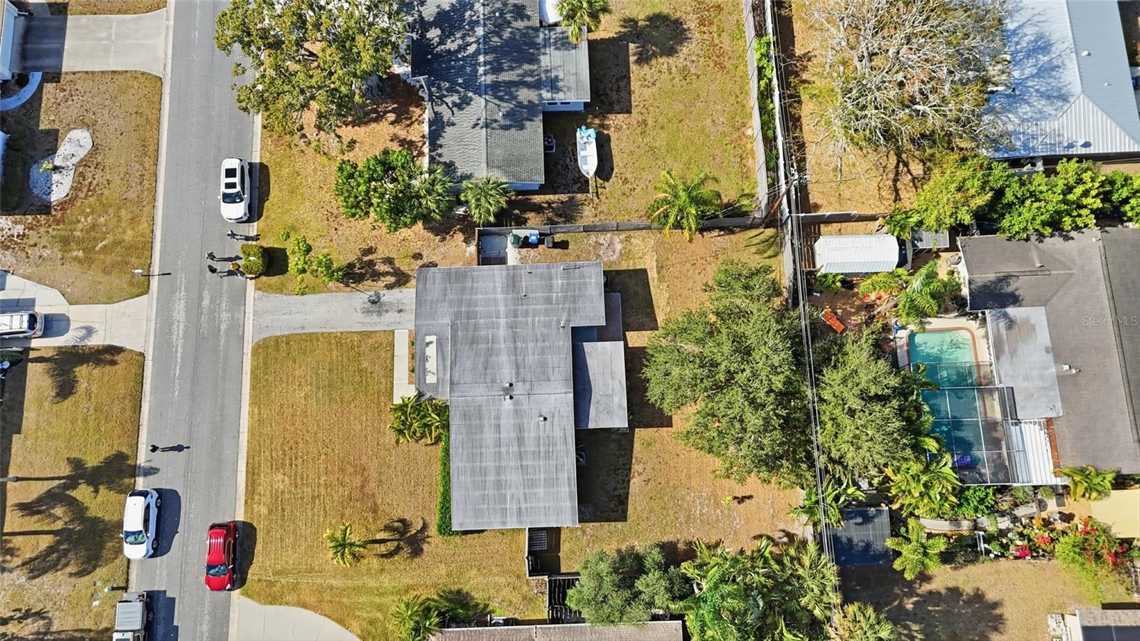 SOUTH GATE MANOR - Residential