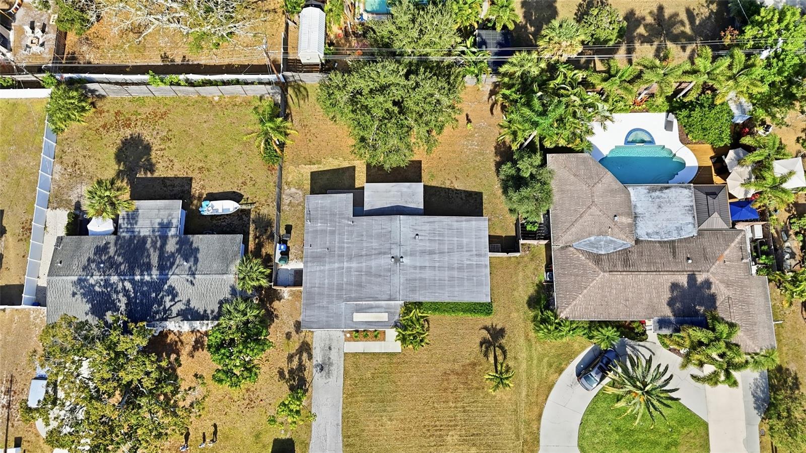 SOUTH GATE MANOR - Residential