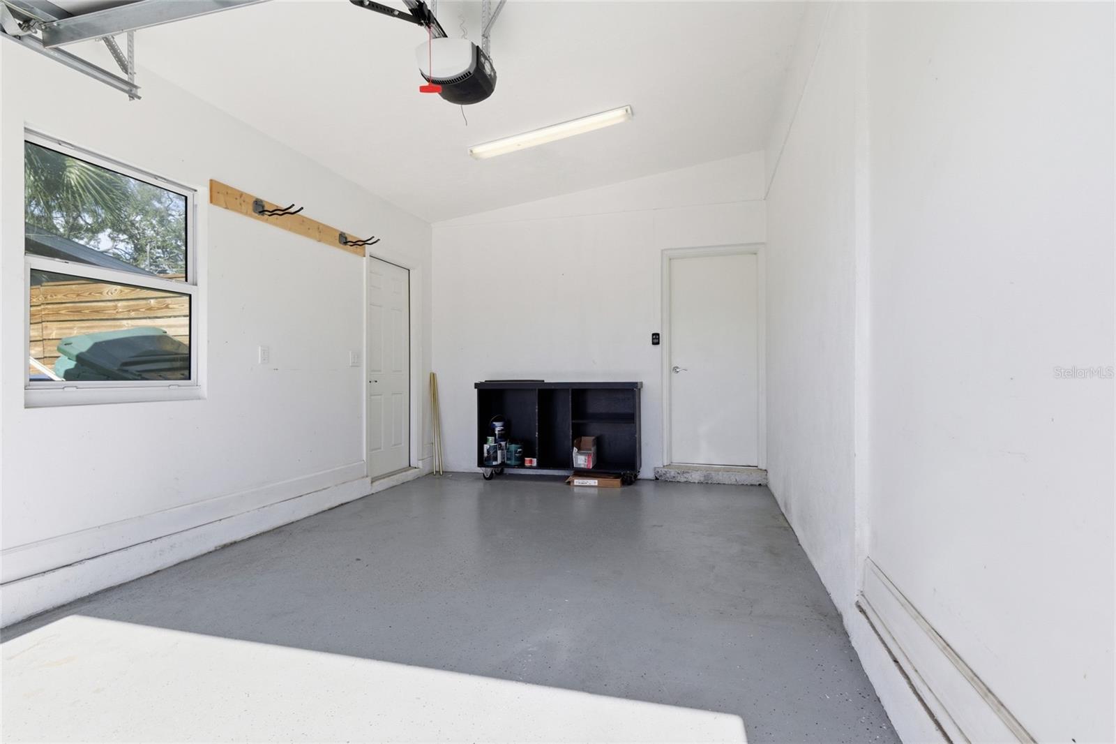 SOUTH GATE MANOR - Residential